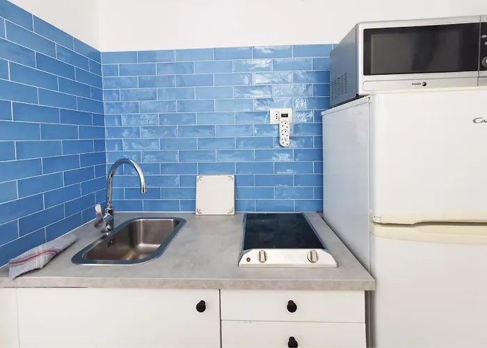 Charlie's Molinos Apartment *